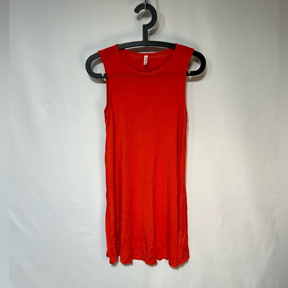 Womans XS orange shirt dress. Crew neck. New condition.